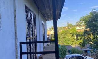 Imagem 3: Casa ampla com sacada