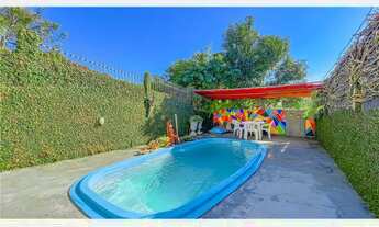 Imagem 2: Casa dois dormitorios com piscina