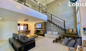 Imagem 2: Casa - Sobrado com 3 Dormitorio(s) localizado(a) no bairro Moinhos de Vento em Canoas