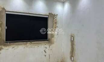 Imagem 4: Casa para aluguel, 2 quartos, 3 vagas, Santiago - ARAGUARI/MG