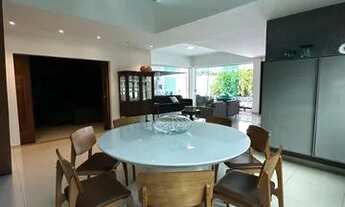 Imagem 4: Casa 4 suítes em Condomínio Fechado