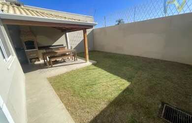 Imagem 4: Lindo Sobrado com 4 quartos sendo 1 suite, wc social, lavabo, salas de estar e jantar, coz