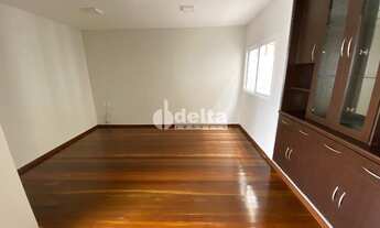 Imagem 2: Linda casa com 4 quartos, proximo a Ufu