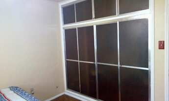 Imagem 2: Quarto em apartamento no centro de Pelotas