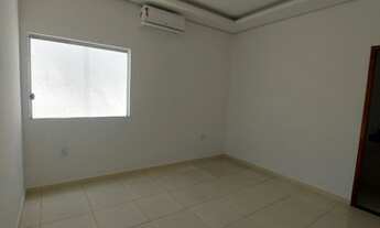Imagem 2: Casa para Alugar em Flores px do Municipal / Residencial Fechado / 2 quartos Climatizados