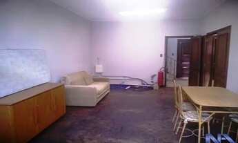 Imagem 6: METRO, ENTRADA LATERAL, EDICULA