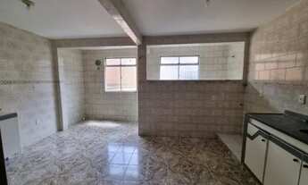 Imagem 4: Aluga-se Imóvel Amplo - 1º andar (frente de rua) Massaranduba, Salvador/BA