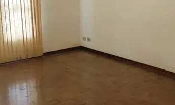 Imagem 5: Imóvel para aluguel e venda possui 300 metros quadrados com 3 quartos