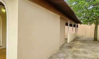 Imagem 3: Casa espaçosa com 2 suítes