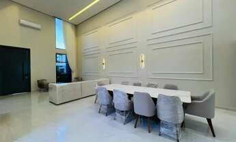 Imagem 7: Duplex de Alto Padrão: Semi-Mobiliada, 100% Climatizada e Piscina Exclusiva