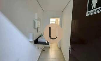 Imagem 6: Sala Comercial Pronta para o Sucesso - Localização Estratégica Descubra uma oportunidade i