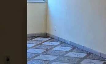 Imagem 4: Apartamento em Vista Alegre, 02 Quartos, Sala etc... Próximo a Pizzaria Oba Oba