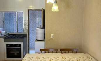 Imagem 2: No verde das árvores, ha 10 minutos da praia