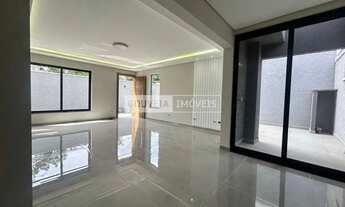 Imagem 2: Sobrado Triplex com 3 Dormitórios, 1 Suíte, 134 m², à venda por R$ 940.000 - Portão, Curit