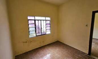 Imagem 3: Casa no Pita com 2 quartos e varanda ao lado da Nova Casa Materiais de Construção