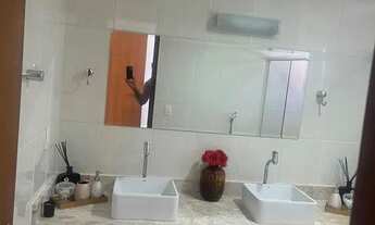 Imagem 7: Casa de condomínio para aluguel possui 320 metros quadrados com 4 quartos