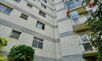 Imagem: VENDO Apto em Petrópolis - na quadra dos