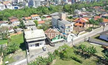 Imagem 2: Casa de Alvenaria - Venda - 03 quartos - 308m2 - Comercial - Rua Prefeito Wenceslau Borini