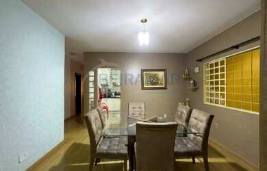 Imagem 6: Casa 3 Quartos, 2 Suítes, DCE, 5 Vagas de Garagem Cobertas à Venda na QNA - Taguatinga