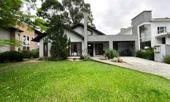 Imagem: Casa à venda com 04 dormitórios sendo