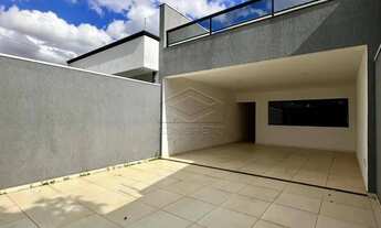 Imagem: LINDO SOBRADO COM 3 DORMITÓRIOS SENDO 1