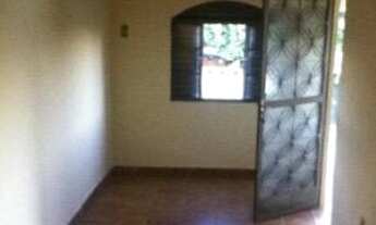 Imagem: Aluga-se casa espaçosa e agradável bairro