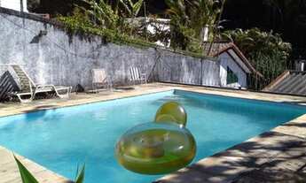 Imagem: VENDO BELA CASA COM PISCINA PRÓXIMO A SAIDA