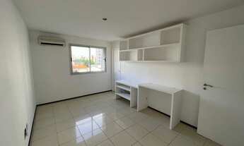 Imagem 3: Apartamento para venda com 173 metros quadrados com 3 quartos em Ponta D'Areia - São