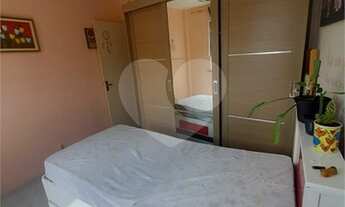 Imagem 7: Excelente apartamento claro e arejado, composto de sala ampla, dois dormitórios