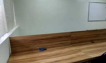 Imagem 5: Forum Business, sala mobiliada