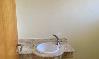 Imagem 2: Casa de condomínio para aluguel tem 264 metros quadrados com 4 quartos em Granja Viana - C