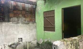 Imagem 2: Casa com lage Casa com 1 dormitório