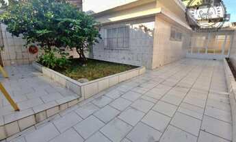 Imagem 2: Casa localizada no bairro Ocian - Praia Grande/SP