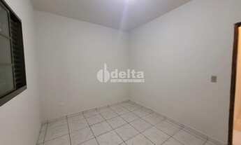 Imagem 6: Casa para aluguel, 3 quartos, 1 suíte, 2 vagas, Santa Luzia - Uberlândia/MG