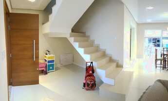 Imagem 4: Sobrado para venda possui 221 metros quadrados com 3 quartos em Centro - Guaíba - RS