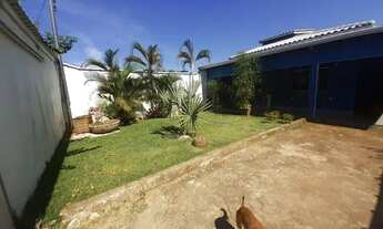 Imagem 2: Casa espaçosa confortável com jardim