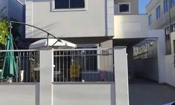 Imagem 2: Casa para venda com 140 metros quadrados com 5 quartos