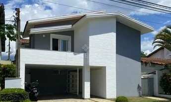 Imagem 2: Alphaville 04 - Casa 363m2 - 4 dormitórios sendo 2 suítes; living integrado; espaço gourme