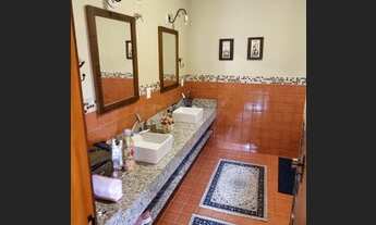 Imagem 3: Casa de condomínio sobrado para venda tem 550 metros quadrados com 4 quartos