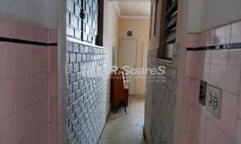 Imagem 6: Casa com dois Quartos sendo um suíte, em Vila Valqueire, Rua das Rosas