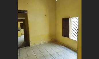 Imagem 2: Vendo uma casa no angelim