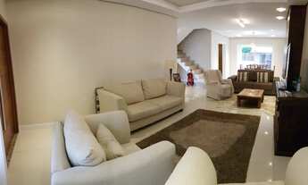 Imagem 6: Sobrado para venda possui 221 metros quadrados com 3 quartos em Centro - Guaíba - RS