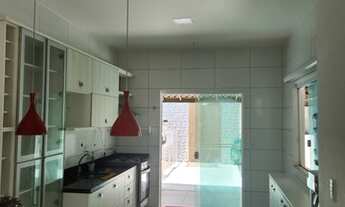 Imagem 4: Casa de condomínio para aluguel tem 145 metros quadrados com 3 quartos