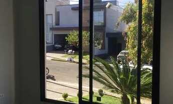 Imagem 5: Casa de condomínio para aluguel e venda possui 150 metros quadrados com 3 quartos