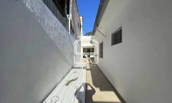 Imagem 4: Casa de 160 m², com 3 dormitórios, cozinha planejada, sala e garagem, para locação por R