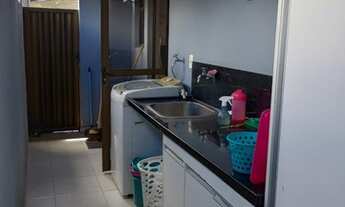 Imagem 6: Casa de condomínio térrea para aluguel tem 400 metros quadrados com 4 quartos