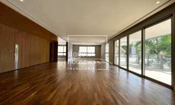 Imagem 2: 371m² | 4 Suítes