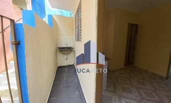 Imagem 2: Casa com 1 dormitório para alugar, 50 m² por R$ 660/mês - Jardim Ipê - Mauá/SP