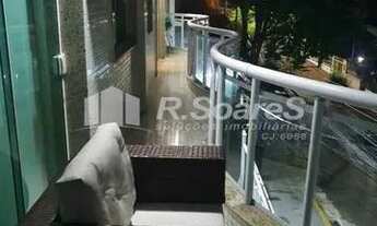 Imagem 2: Apartamento com três quartos sendo um suíte, em Vila Valqueire, Rua Recreio