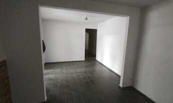 Imagem 6: Casa com 3 quartos, suíte, quartos nos fundos, quintal, garagem 2 carros, Rua Urucara Conj